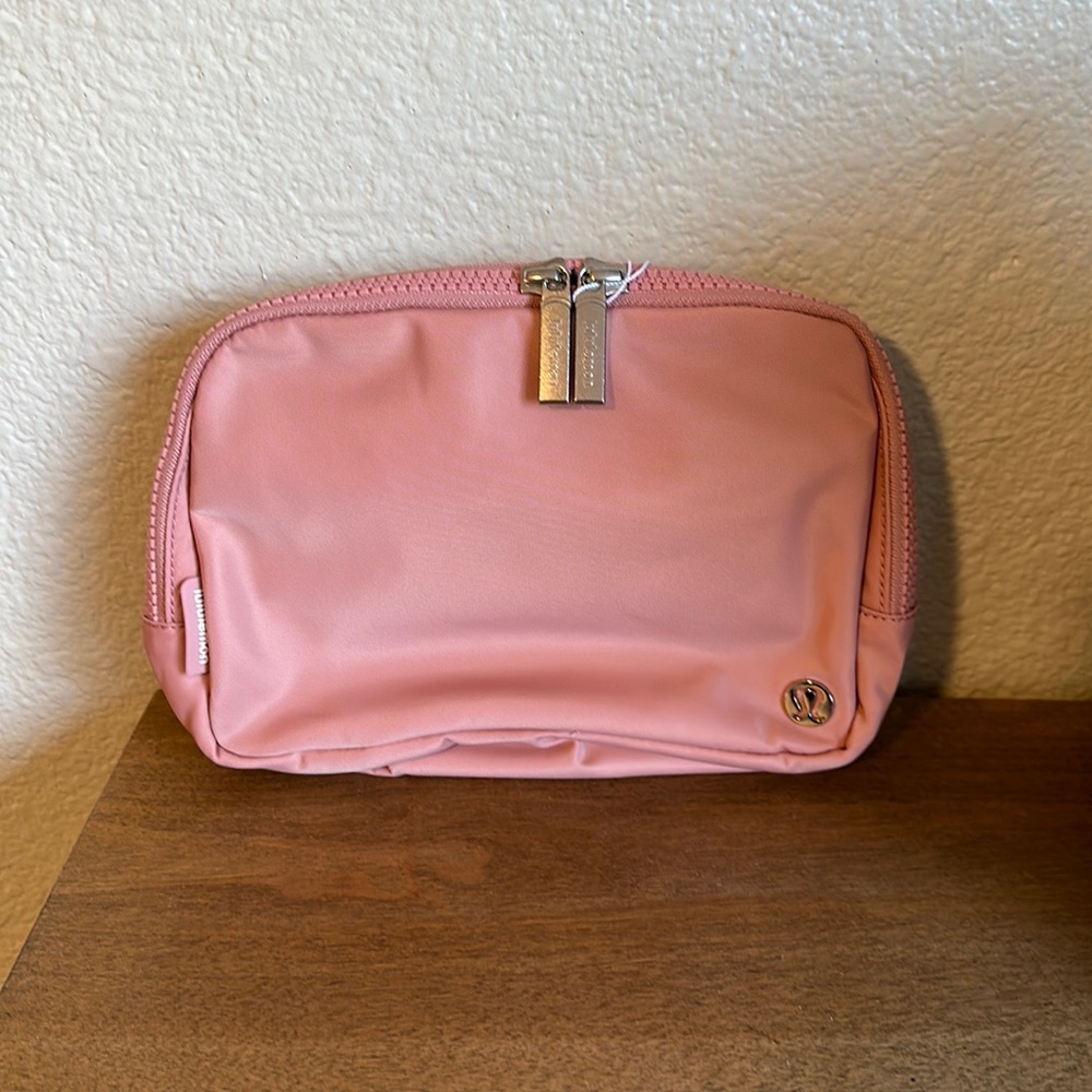NWT - Large Lululemon Belt Bag